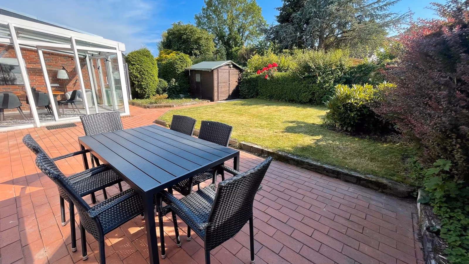 Komplett eingezäunter Garten